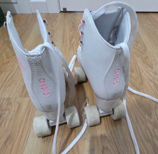 Patines 4 ruedas blancos y rosas talla 38