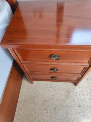 Mesitas de noche y cabecero madera