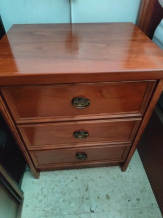 Mesitas de noche y cabecero madera