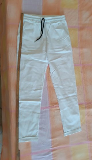 Pantaloni bianchi con coulisse