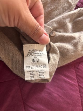 Maglioncino lana beige con bottoncini