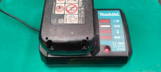 Cargador Makita DC18WA #3