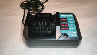 Cargador Makita DC18WA #3