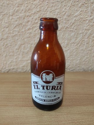 Lotto di 5 vecchie bottigliette di birra Turia