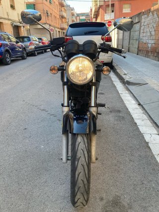 Daelim Roadwin 125 Negra