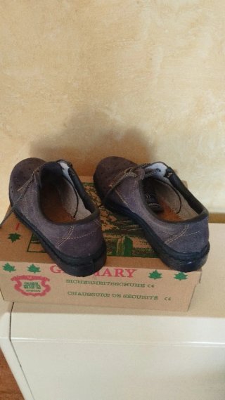 Zapatos de trabajo con protección