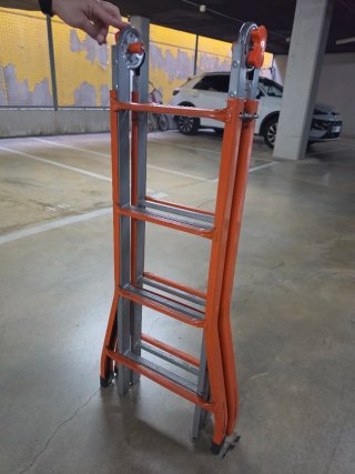 Escalera extensible aluminio naranja