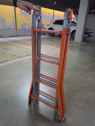 Escalera extensible aluminio naranja