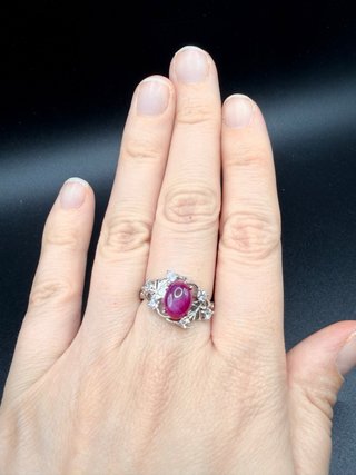 Anillo ajustable Rubi Star y circonitas