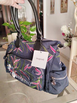 Bolso Desigual floral azul y multicolor