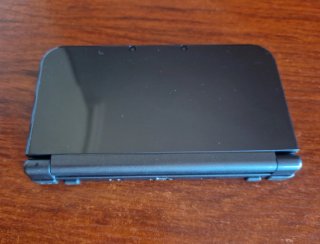 Nintendo New 3DS XL.
