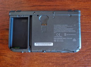 Nintendo New 3DS XL.