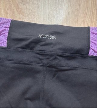 Calvin Klein Leggings Negros y Morados
