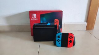 Nintendo Switch Azul y Rojo