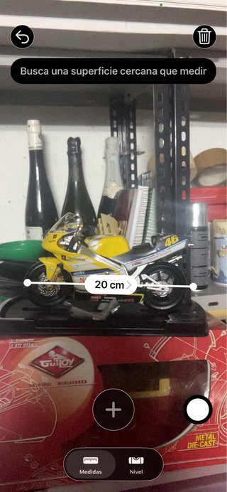 Maqueta Moto GuiLoy Valentino Rossi 1:18