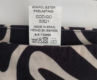 Falda larga estampada con raja