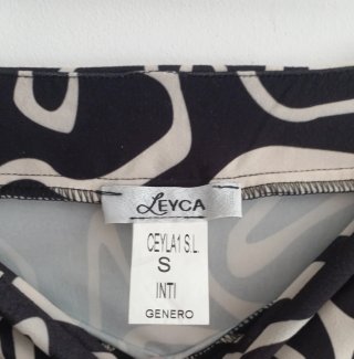Falda larga estampada con raja