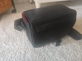 Canon EOS M50 + Objetivo + accesorios