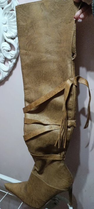 Zapatos Garque Beige/Oro Talla 39