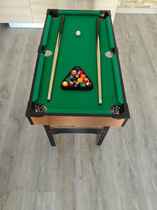 Mini mesa de billar con accesorios