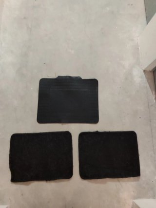Alfombrillas de coche negras