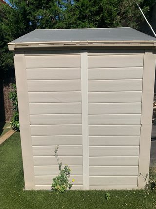 Caseta Exterior Resina 240x170x240 Buen Estado