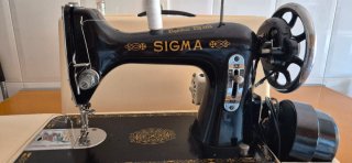 Antigua máquina de coser Sigma