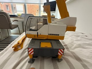 Camión Grúa Liebherr Juguete
