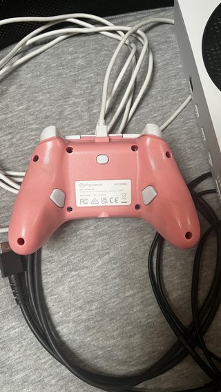 Xbox Series S + Mando Rosa