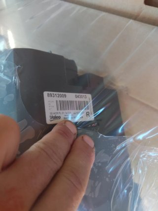 Faro  VW Polo Valeo