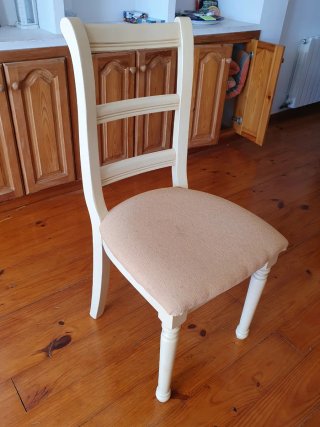 Mesa comedor y 6 sillas crema