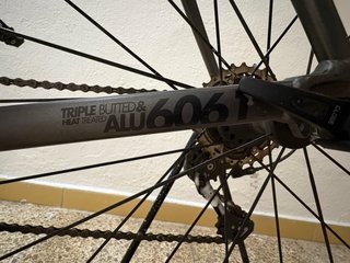 Bicicleta de carretera poco uso