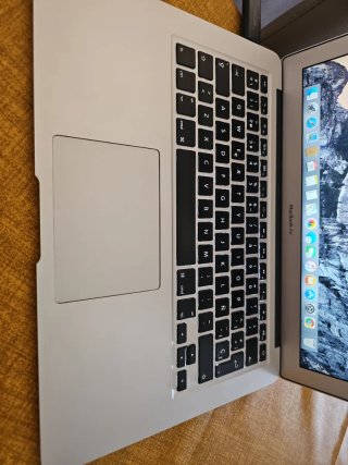 MacBook Air 2012 Batería nueva y cargador nuevo