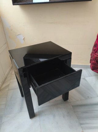 Mesita auxiliar cristal negro