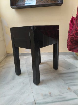 Mesita auxiliar cristal negro