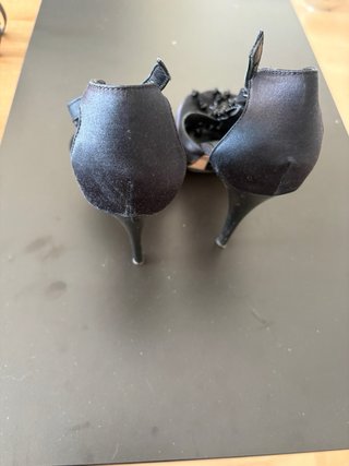 Zapatos de tacón BCBGMAXAZRIA negros