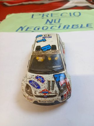 Scalextric Ford Fiesta JWRC leer descripción
