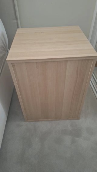 Mesitas de noche de madera (2)