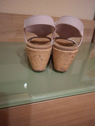 Sandalias Skechers Beige/Plata Talla 39