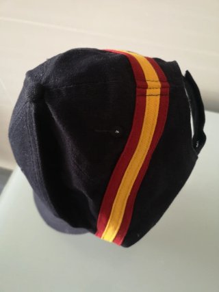 Visera Race Negra con Detalles Tricolor
