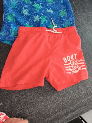 Lote 4 bañadores niño T.5-6 años*