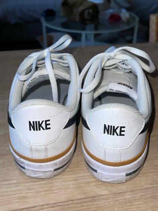 Zapatillas Nike Blancas y Negras