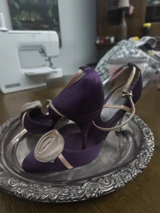 Tacones Dolce & Gabbana Talla 39 Morado Beige
