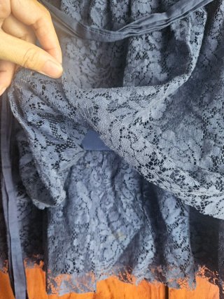 Falda encaje azul Stradivarius Talla M