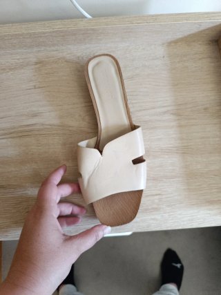 Sandalias Beige