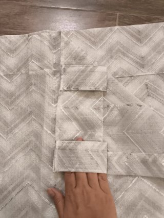 Visillo con diseño zigzag