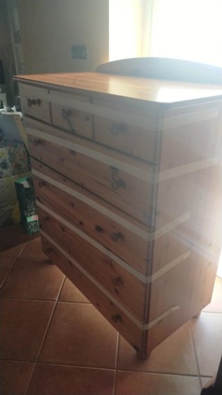 Cassettiera in legno di pino