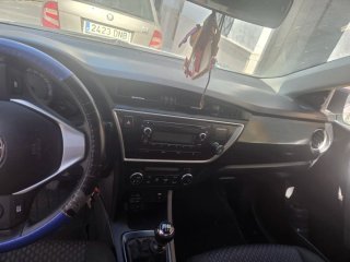 Toyota Auris 2013