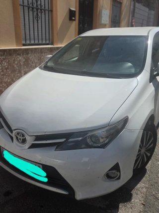 Toyota Auris 2013