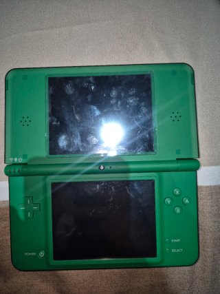 Nintendo DS XL Verde